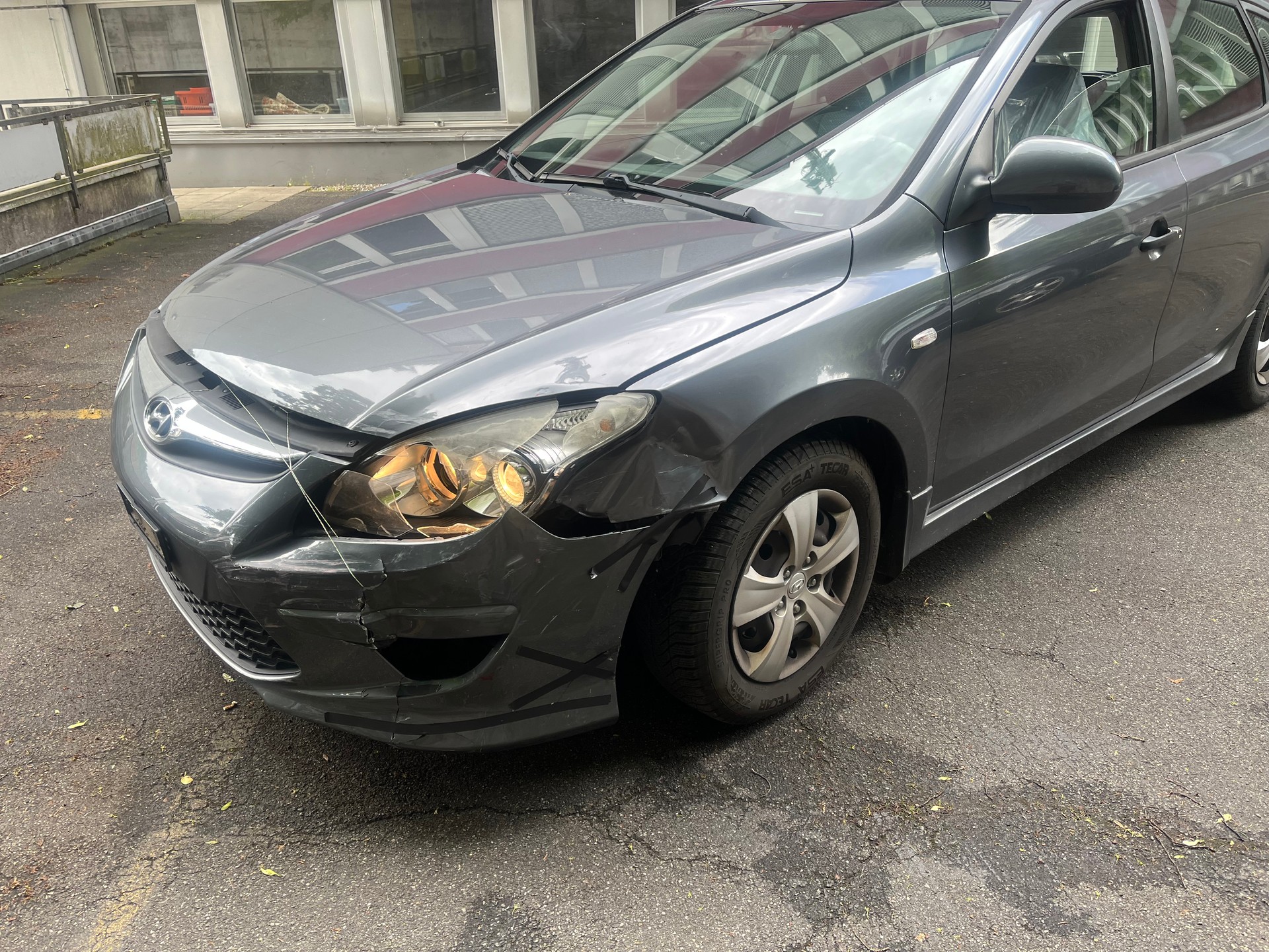 HYUNDAI i30 1.4 Comfort-image-1