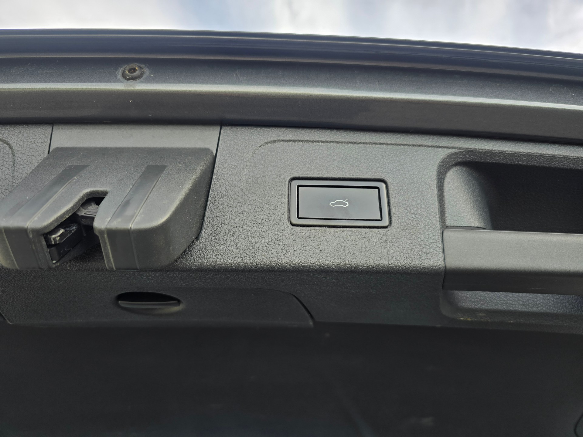 VW Passat Variant 2.0 TDI SCR BMT Highline 4Motion-image-7