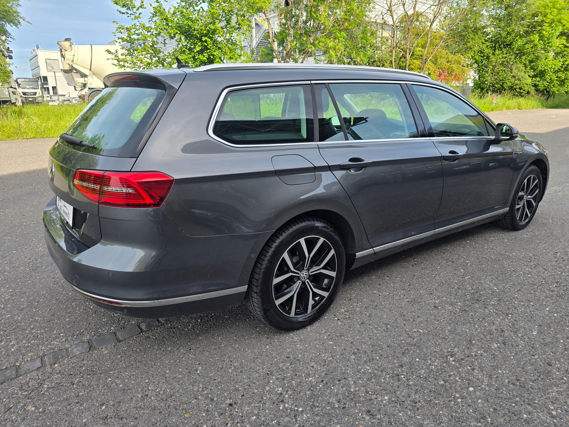 VW Passat Variant 2.0 TDI SCR BMT Highline 4Motion-image-5
