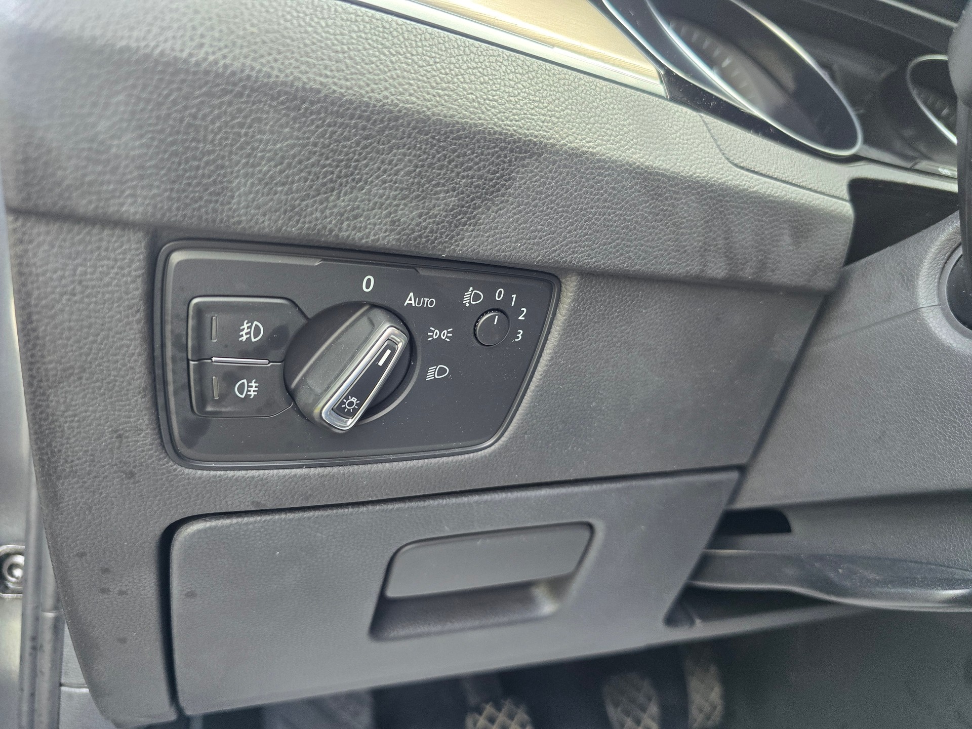 VW Passat Variant 2.0 TDI SCR BMT Highline 4Motion-image-20