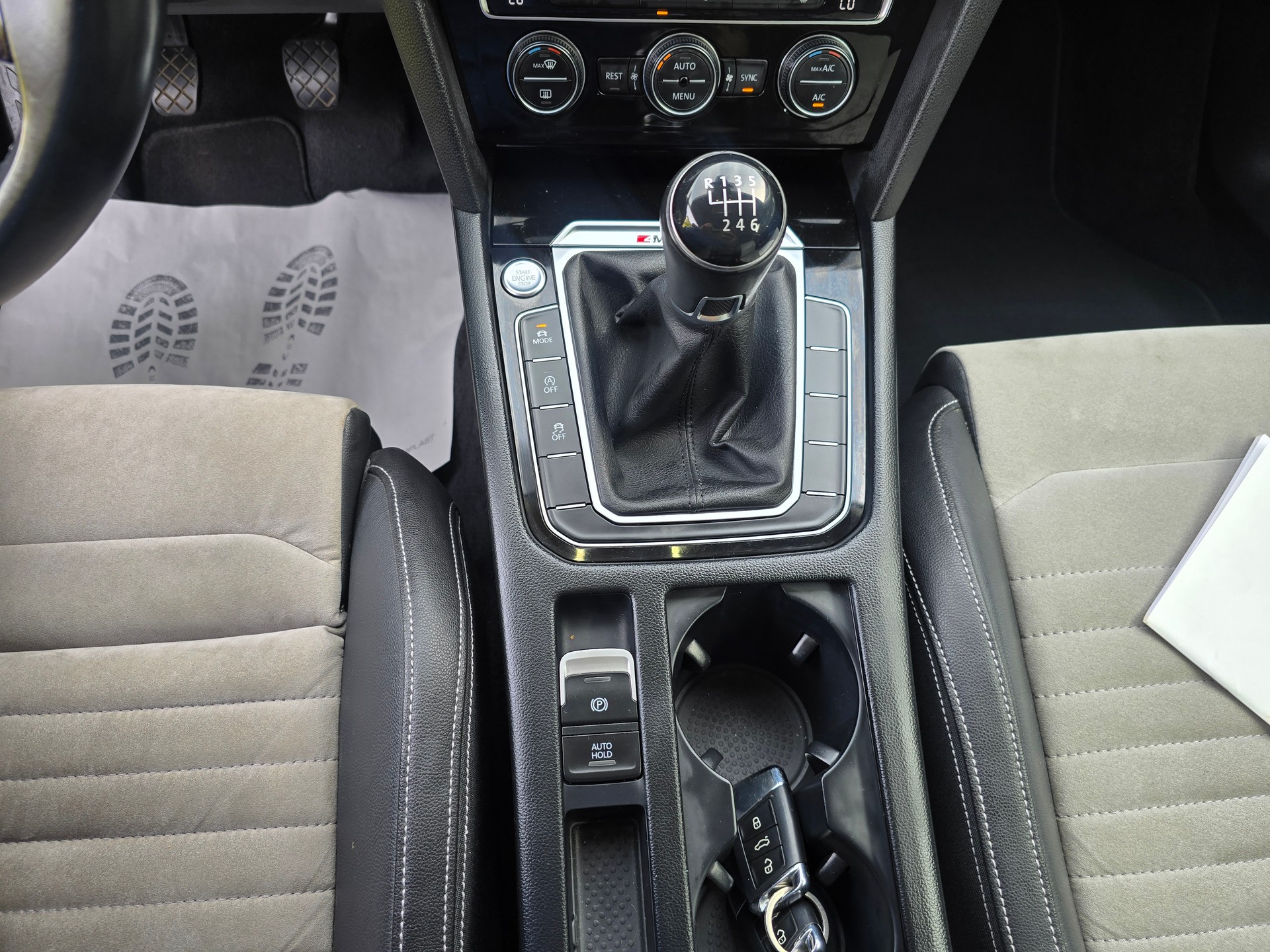 VW Passat Variant 2.0 TDI SCR BMT Highline 4Motion-image-23