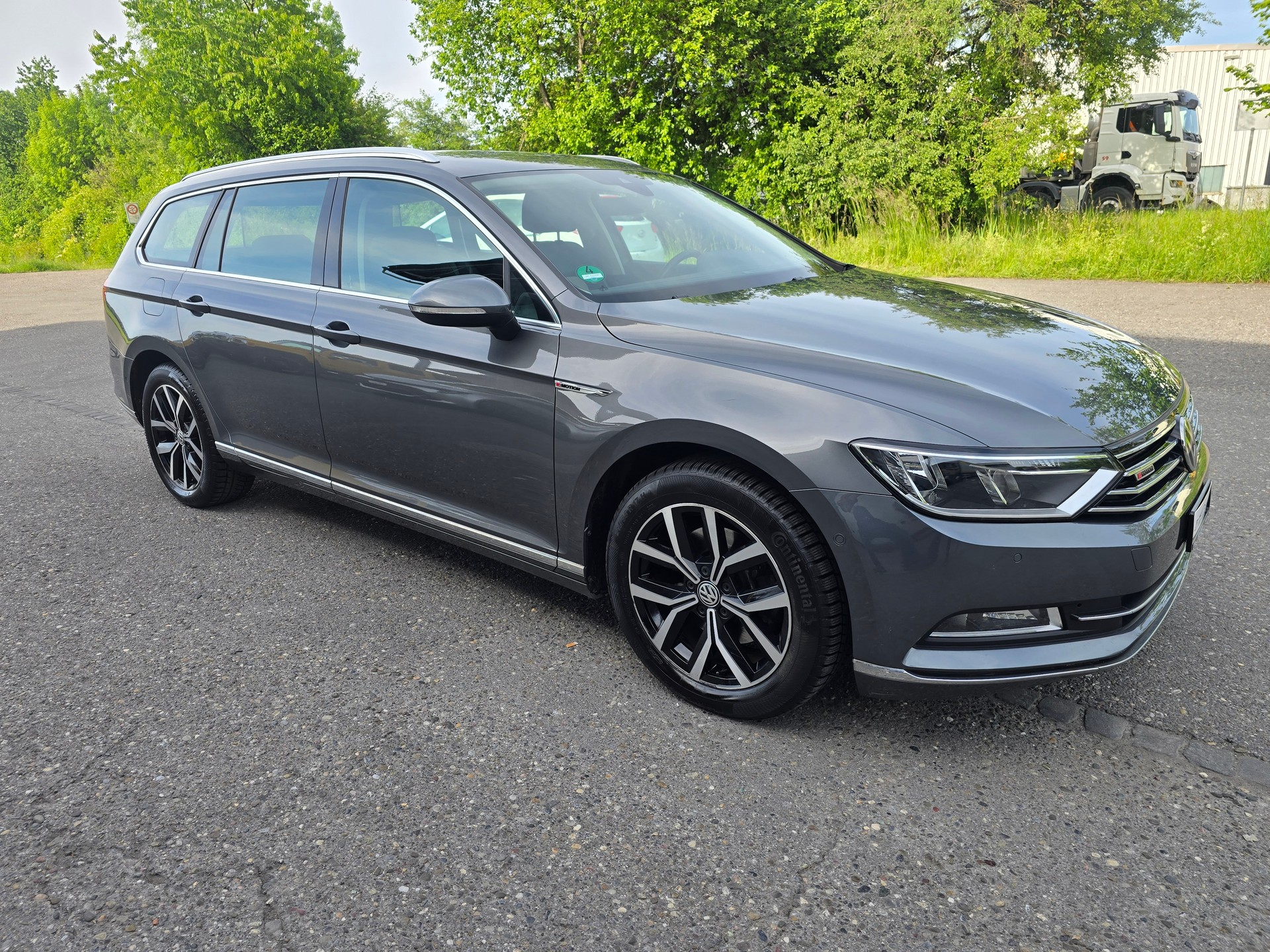 VW Passat Variant 2.0 TDI SCR BMT Highline 4Motion-showroom-element-1