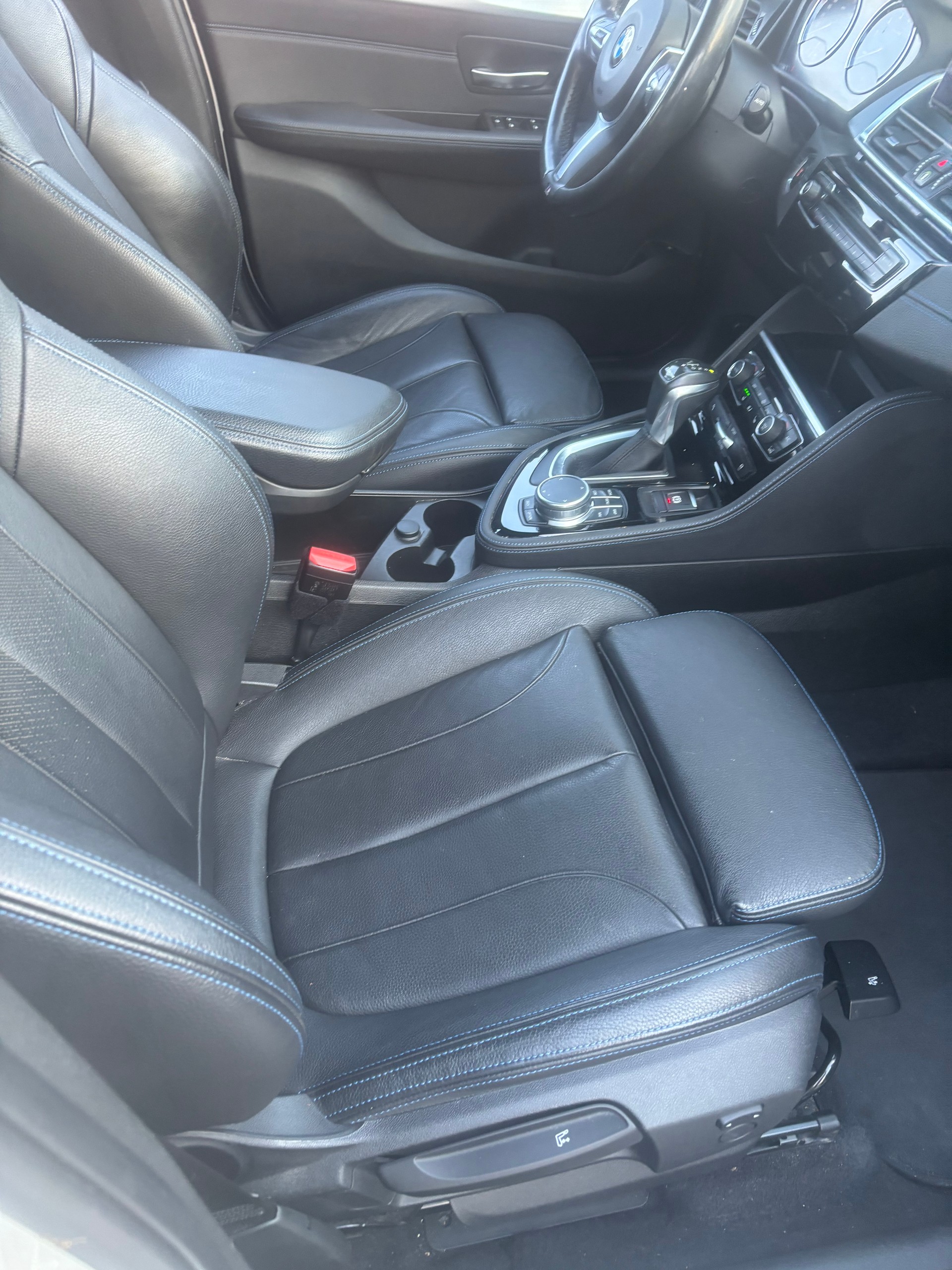 BMW 225xe iPerformance Active Tourer Steptronic Luxury Line-image-5
