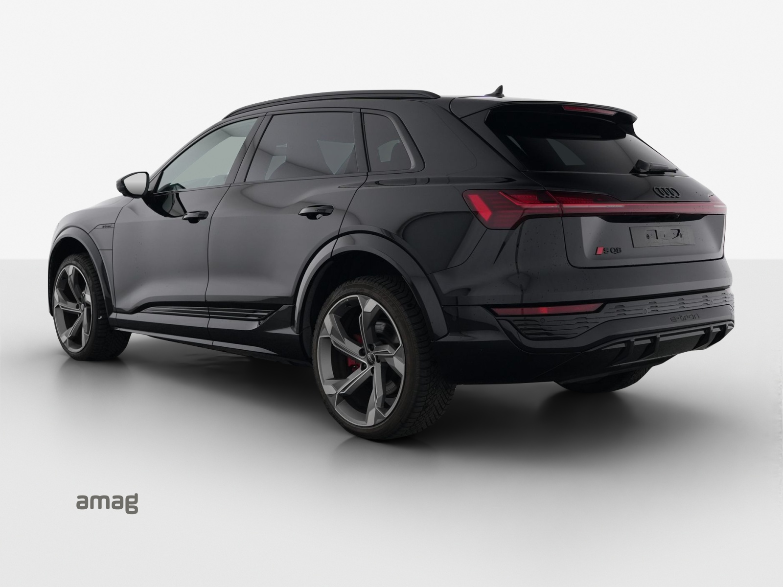 AUDI SQ8 e-tron quattro-showroom-element-2