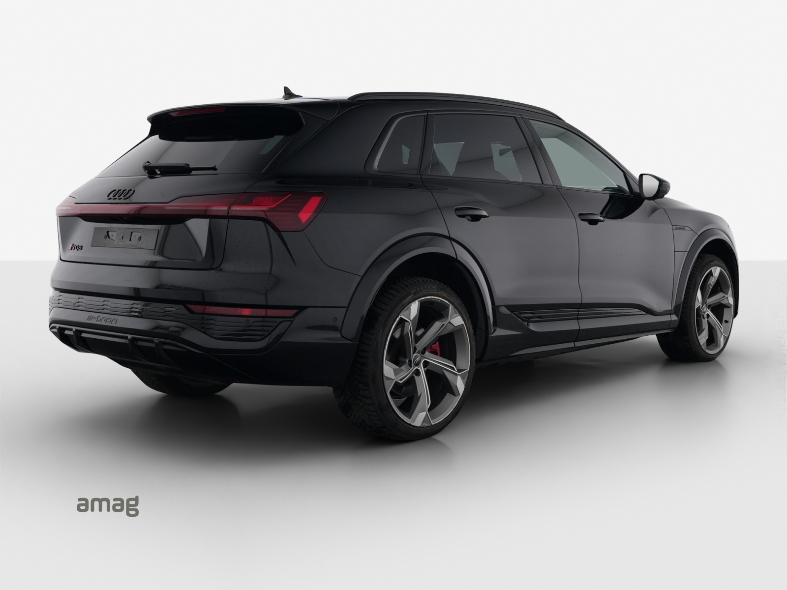 AUDI SQ8 e-tron quattro-showroom-element-3