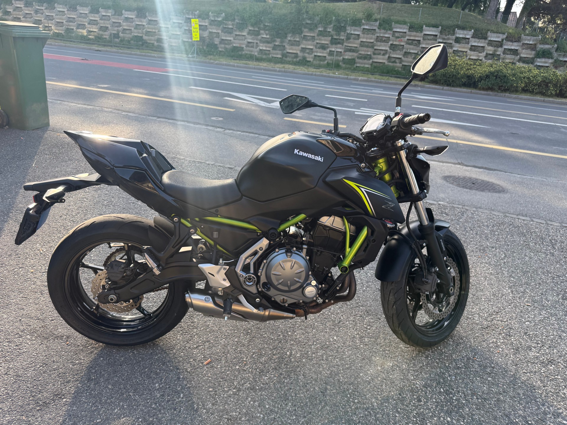 KAWASAKI Z 650 ABS-image-2