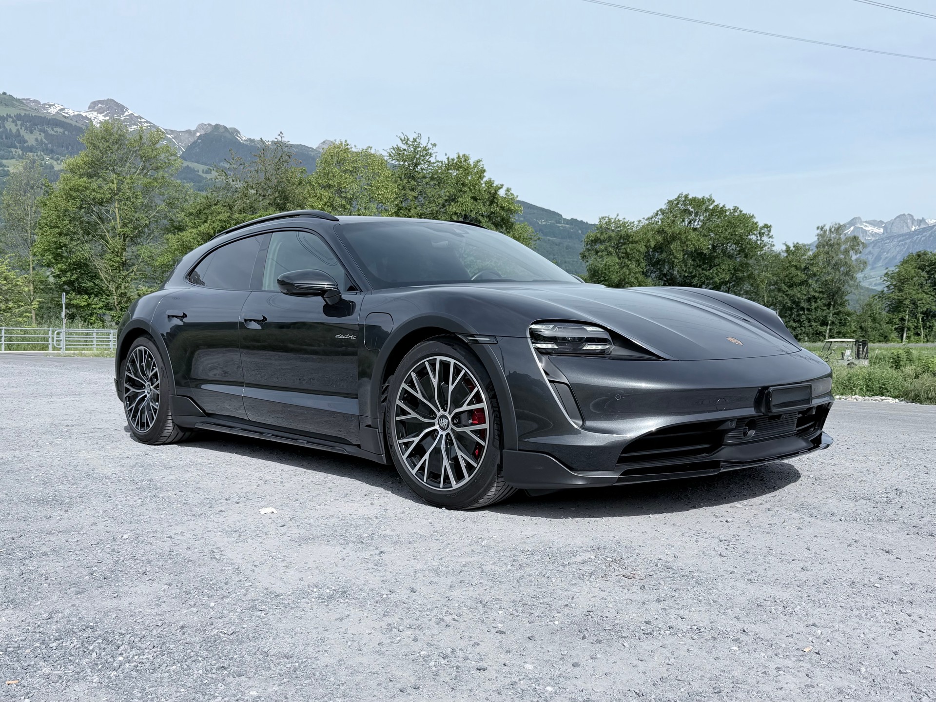 PORSCHE 4S Cross Turismo, Panorama, Luftfederung, Top!-image-2
