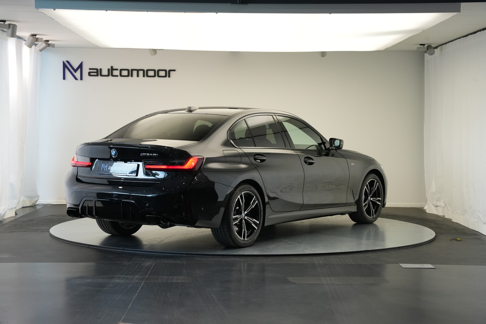 BMW M340i xDrive 48V Steptronic *Facelift* *HuD* *Curved Display*-image-4