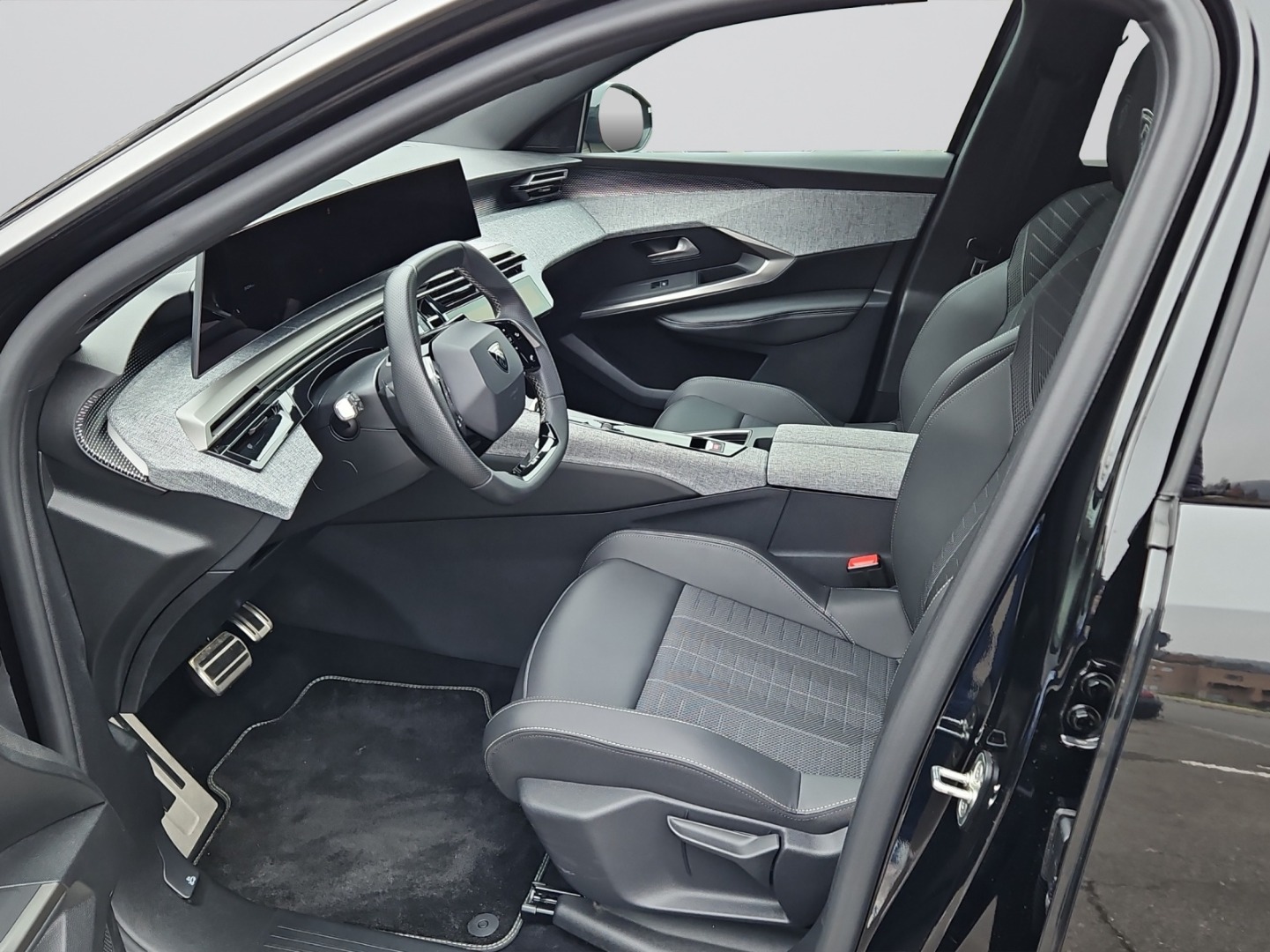 PEUGEOT 3008 145 e-DCS GT-image-4