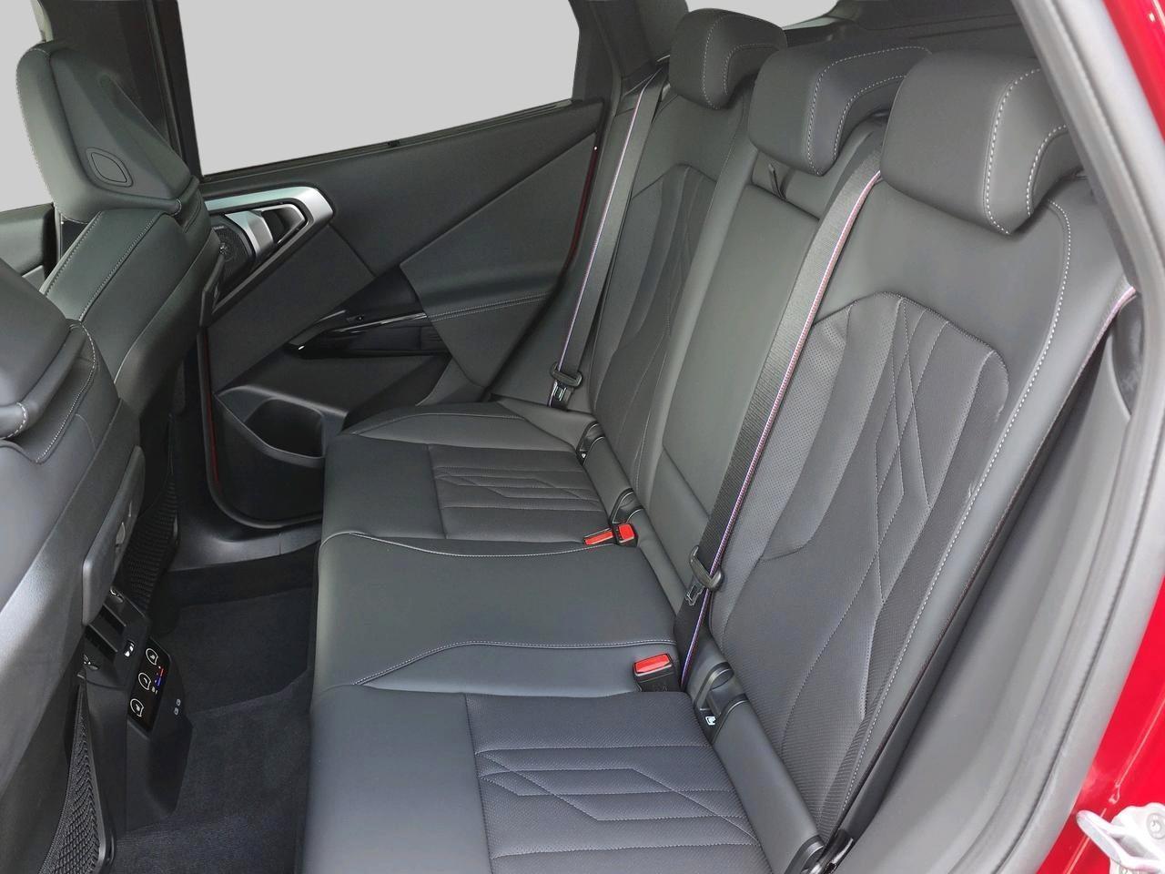 BMW X3 M50i-image-13