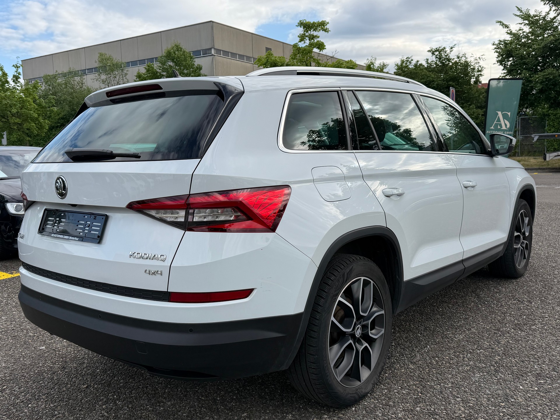 SKODA Kodiaq 2.0 TDI CR Style 4x4 DSG-image-4