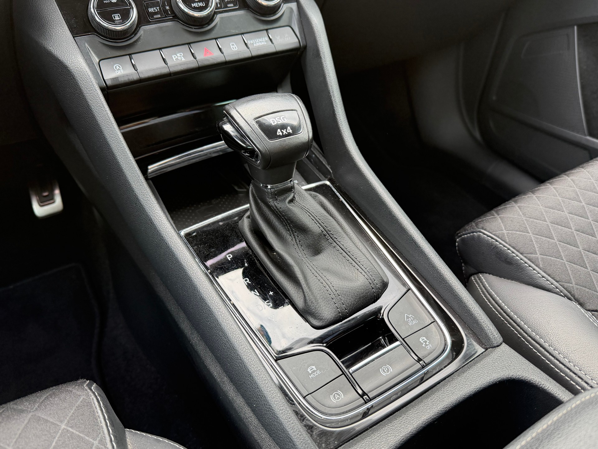 SKODA Kodiaq 2.0 TDI CR Style 4x4 DSG-image-14