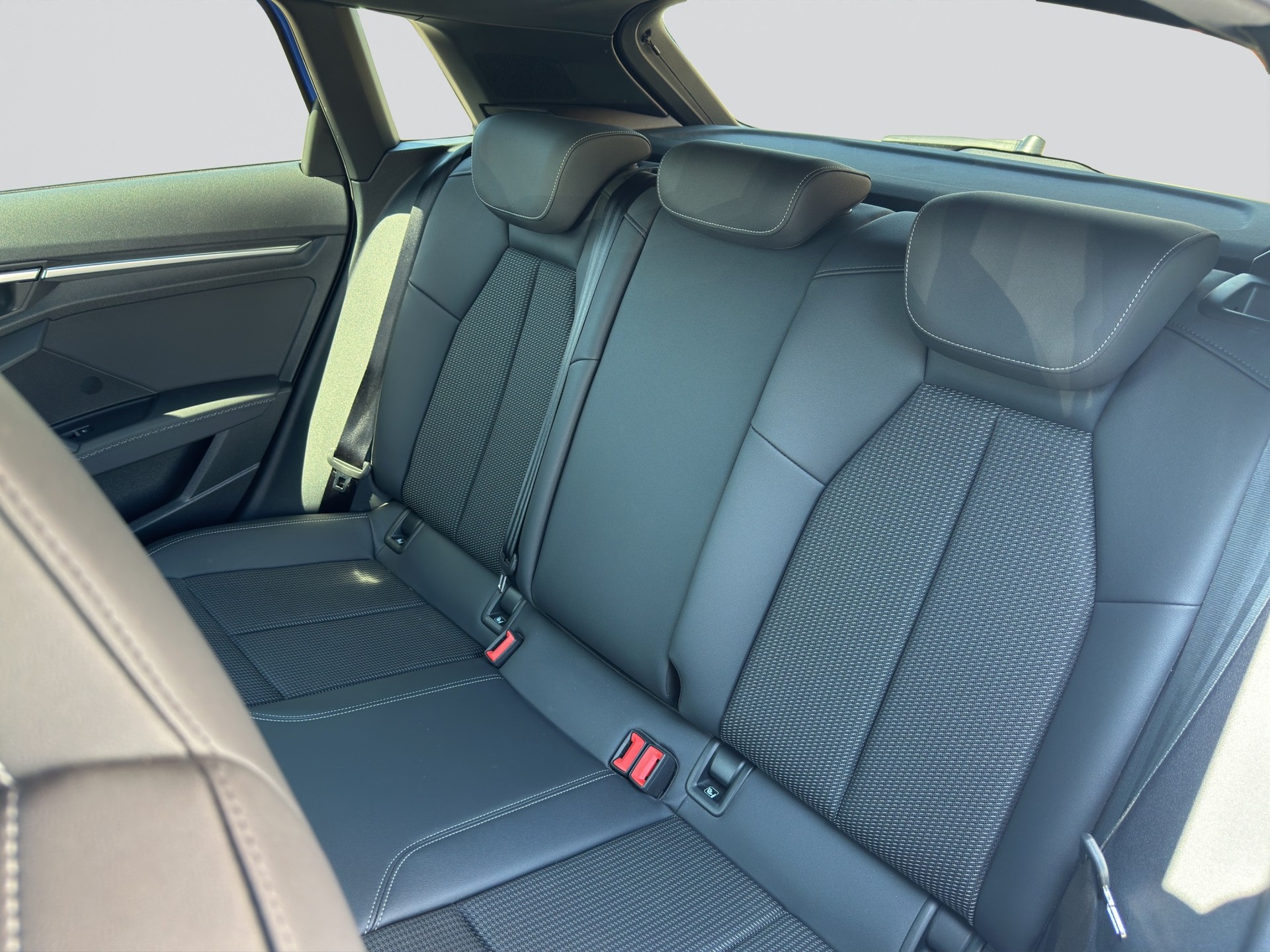 AUDI S3 Sportback 2.0 TFSI quattro S-tronic-image-7