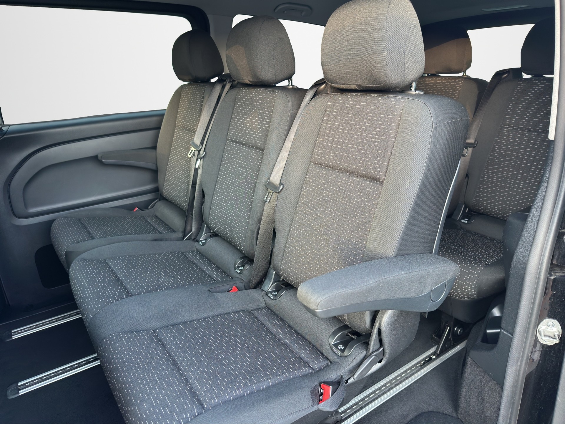 MERCEDES-BENZ Vito 116 CDI Lang Select Tourer 4Matic 9G-Tronic-image-10