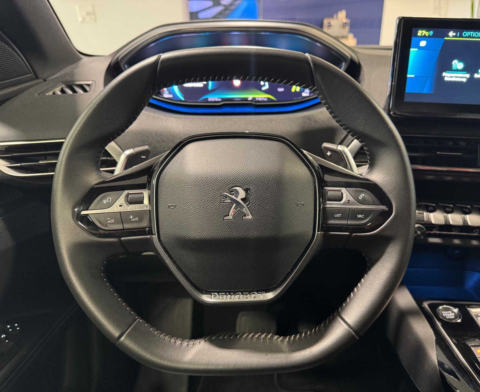PEUGEOT 3008 1.6 Plug-in Hybrid Allure Pack-image-12