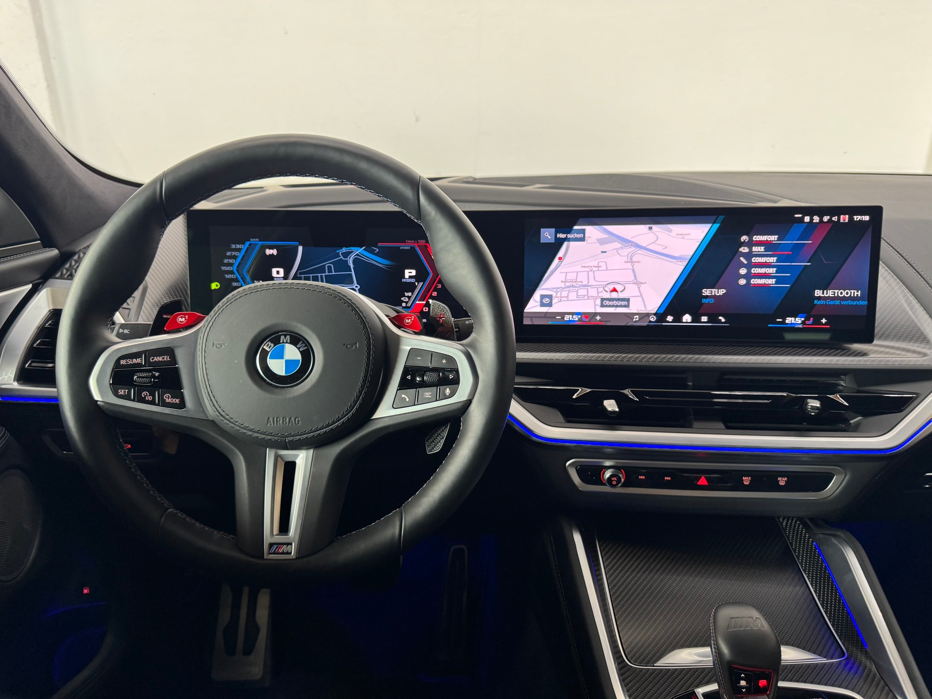 BMW XM xDrive 50e PHEV Steptronic-image-15