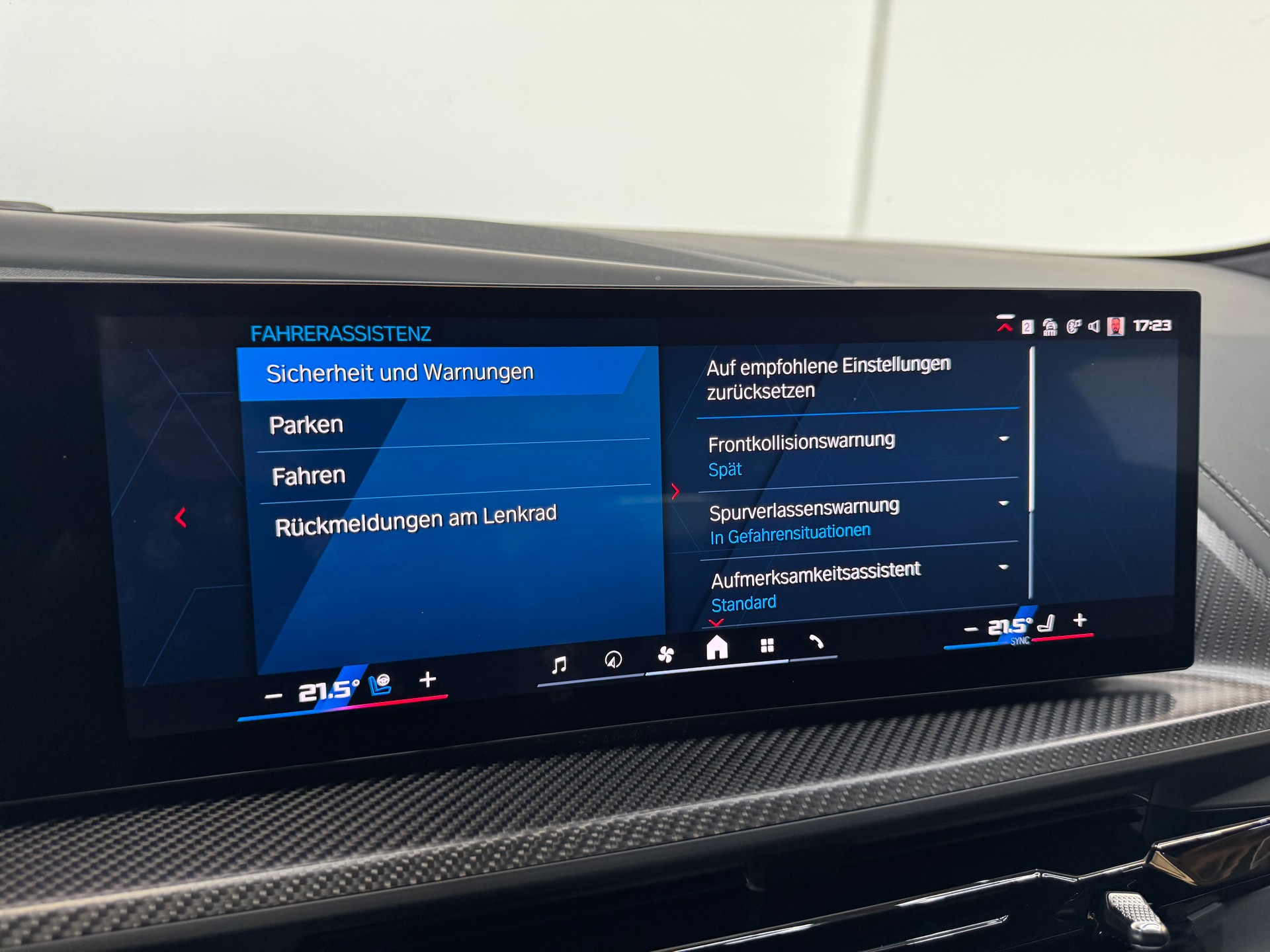 BMW XM xDrive 50e PHEV Steptronic-image-20