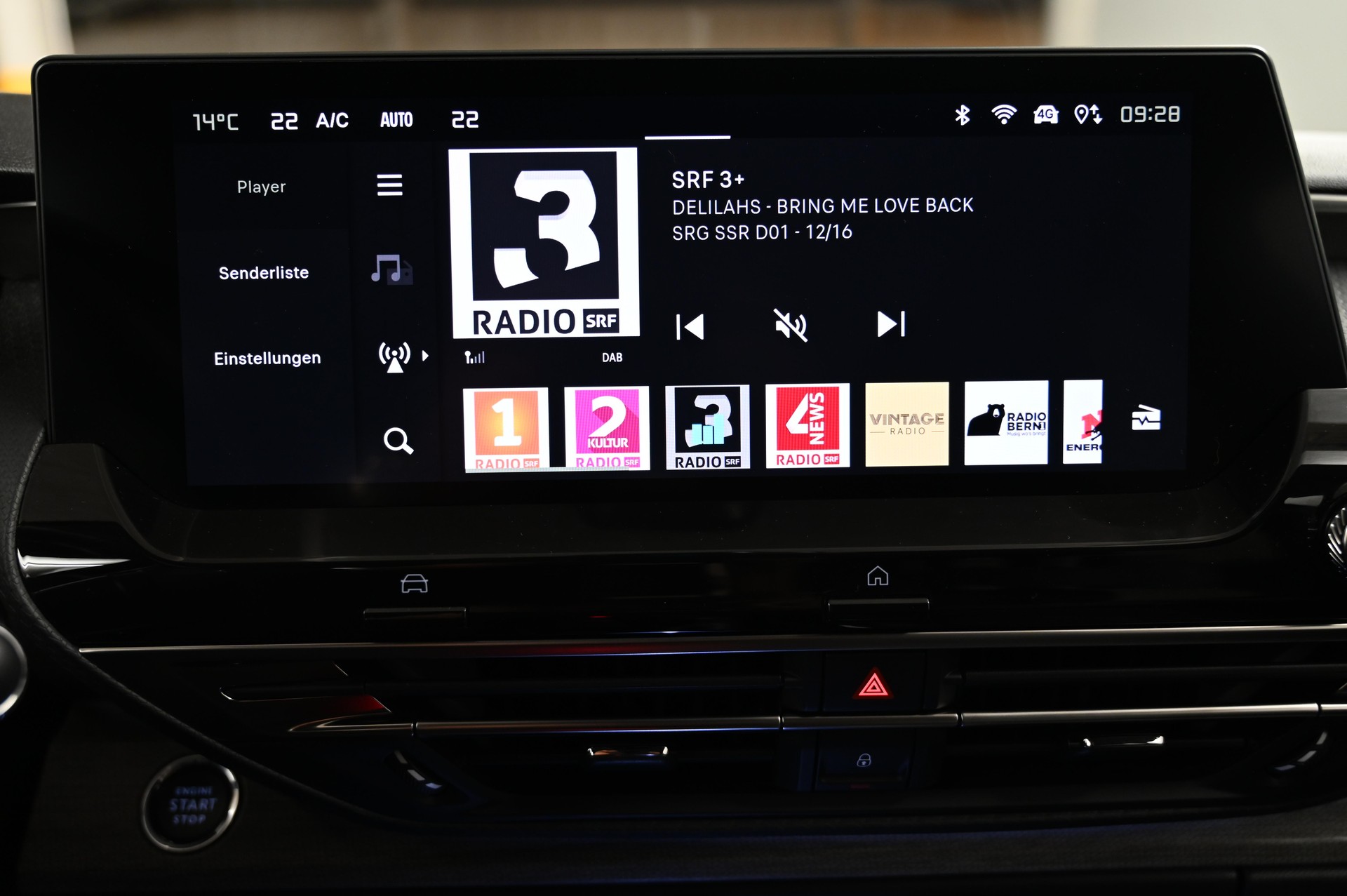 CITROEN C5 X 1.6 Plug-in Hybrid Shine-image-10
