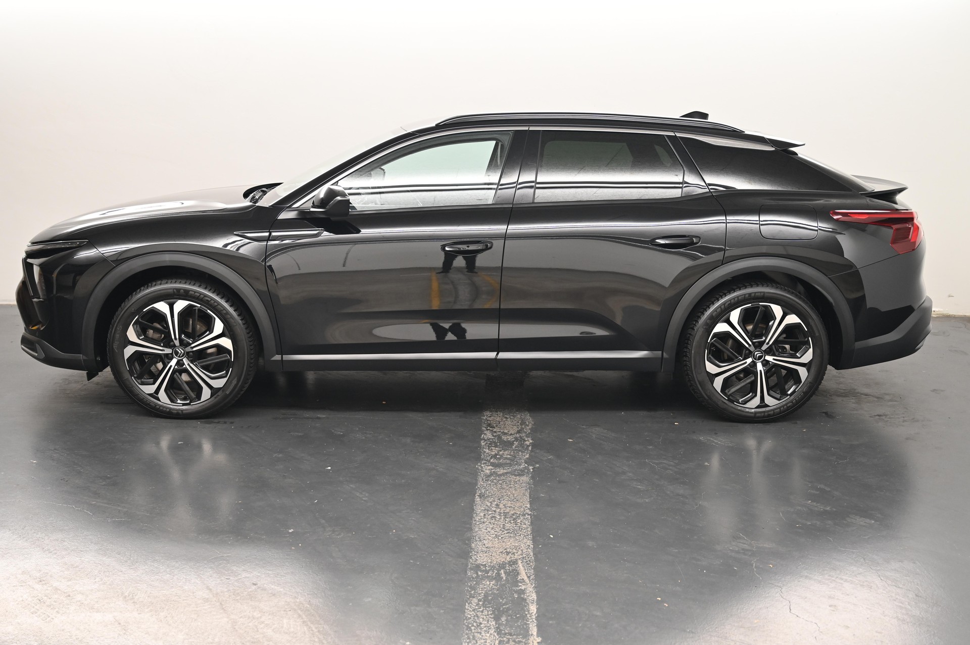 CITROEN C5 X 1.6 Plug-in Hybrid Shine-showroom-element-2