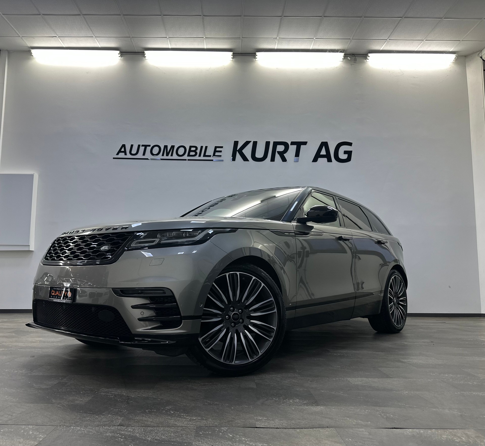 LAND ROVER Range Rover Velar R-Dynamic P 300 SE Automatic-showroom-element-1