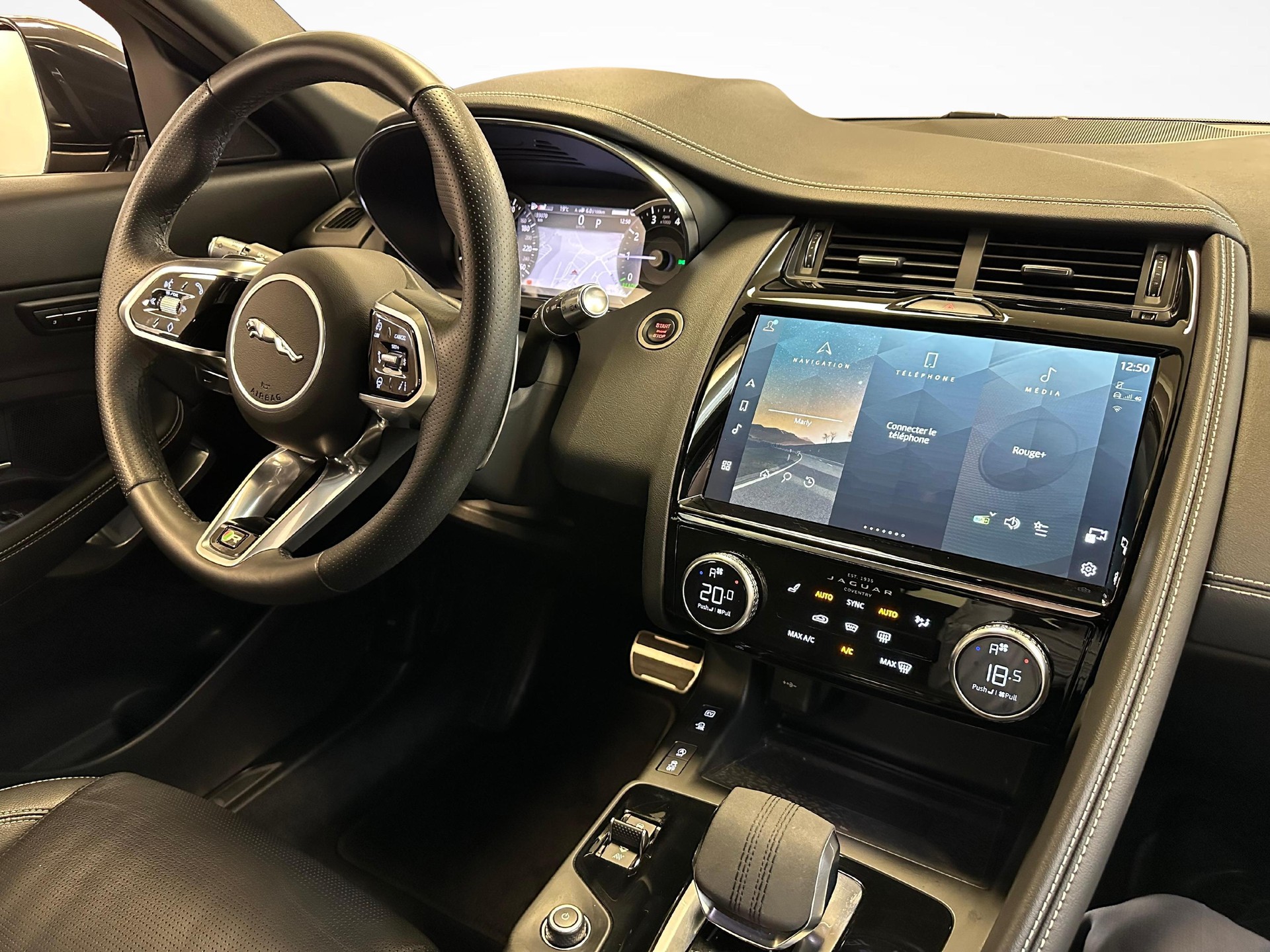 JAGUAR E-Pace 1.5 T 300e R-Dynamic S AWD-image-5
