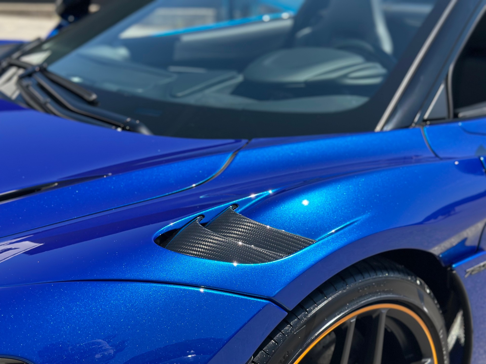 McLAREN 750S Spider-image-3