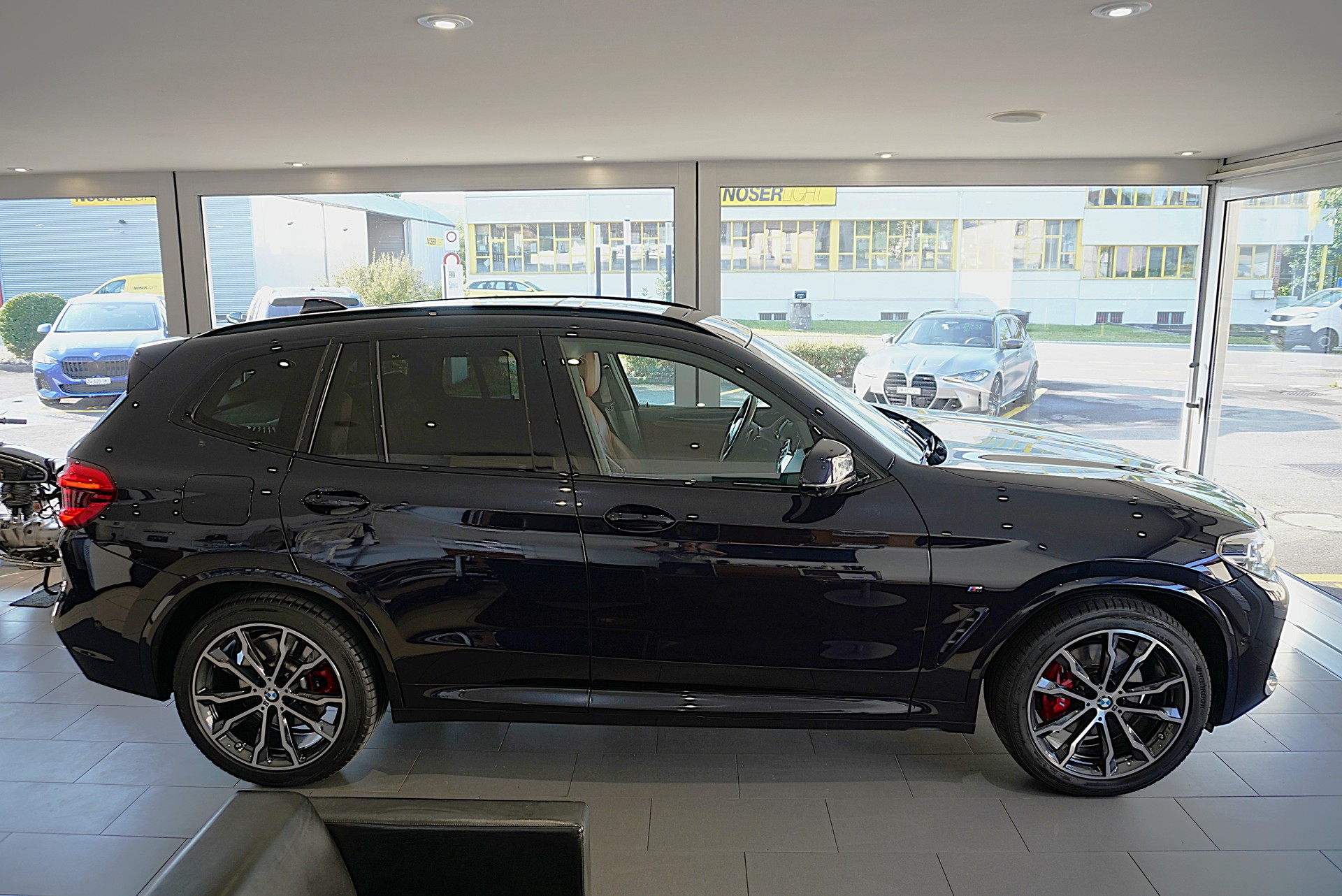 BMW X3 xDrive 48V 20d M Sport Steptronic-showroom-element-3