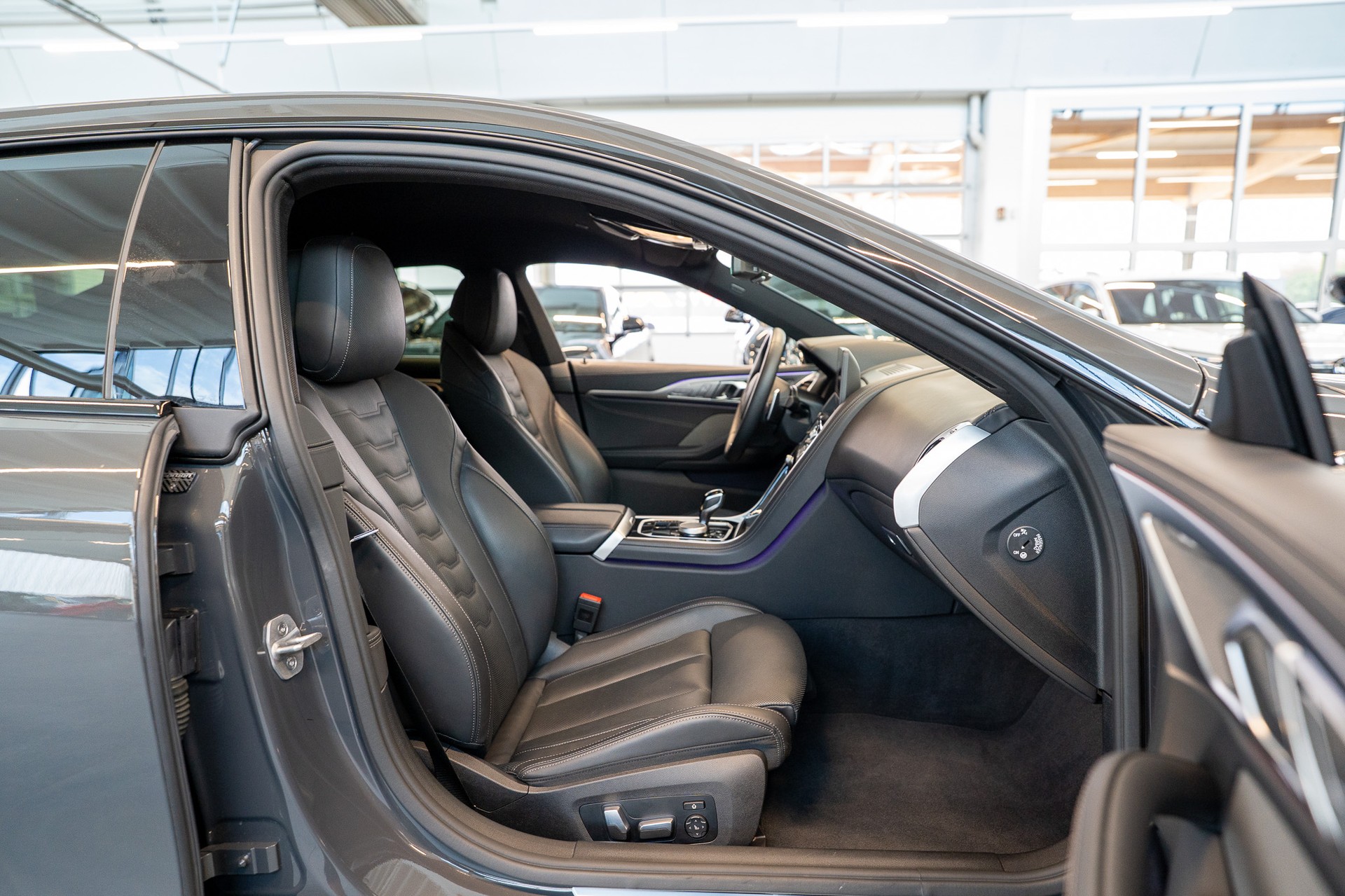 BMW M850i xDrive Gran Coupé / 360°Kamera / HeadUp / Harman/Kardon-image-14