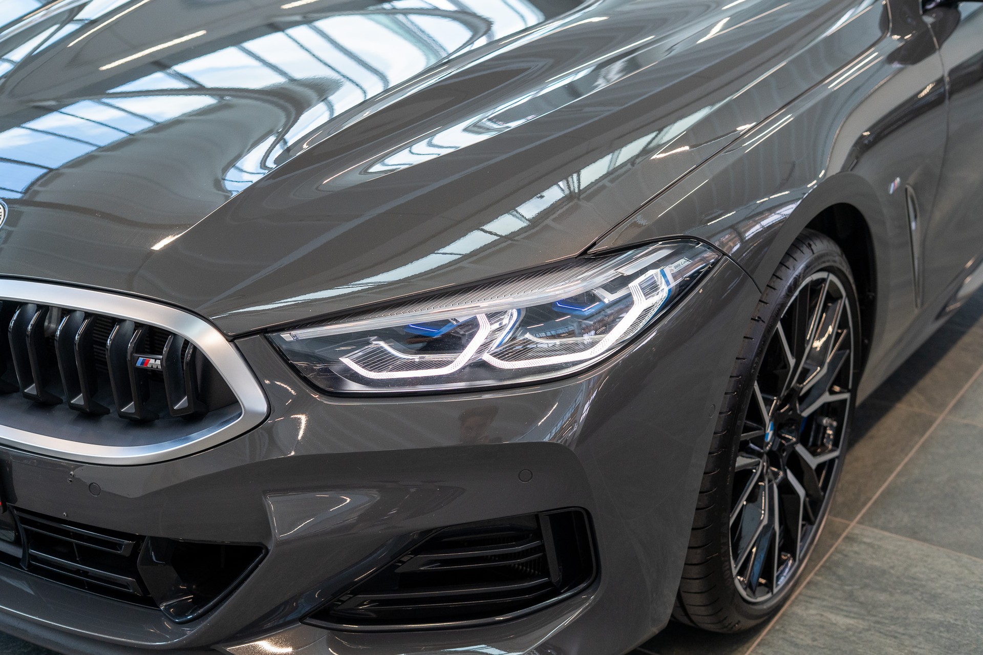 BMW M850i xDrive Gran Coupé / 360°Kamera / HeadUp / Harman/Kardon-image-24