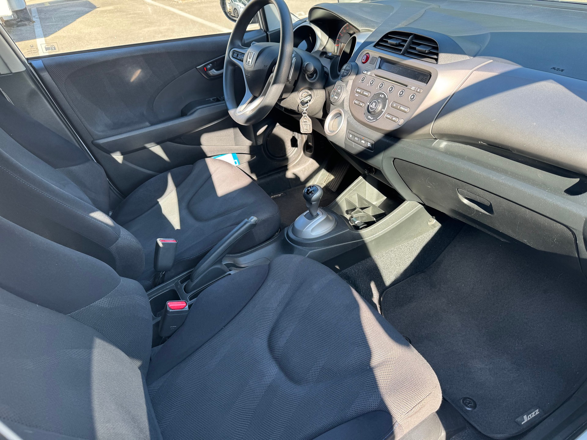 HONDA Jazz 1.4i Elegance i-Shift-image-9