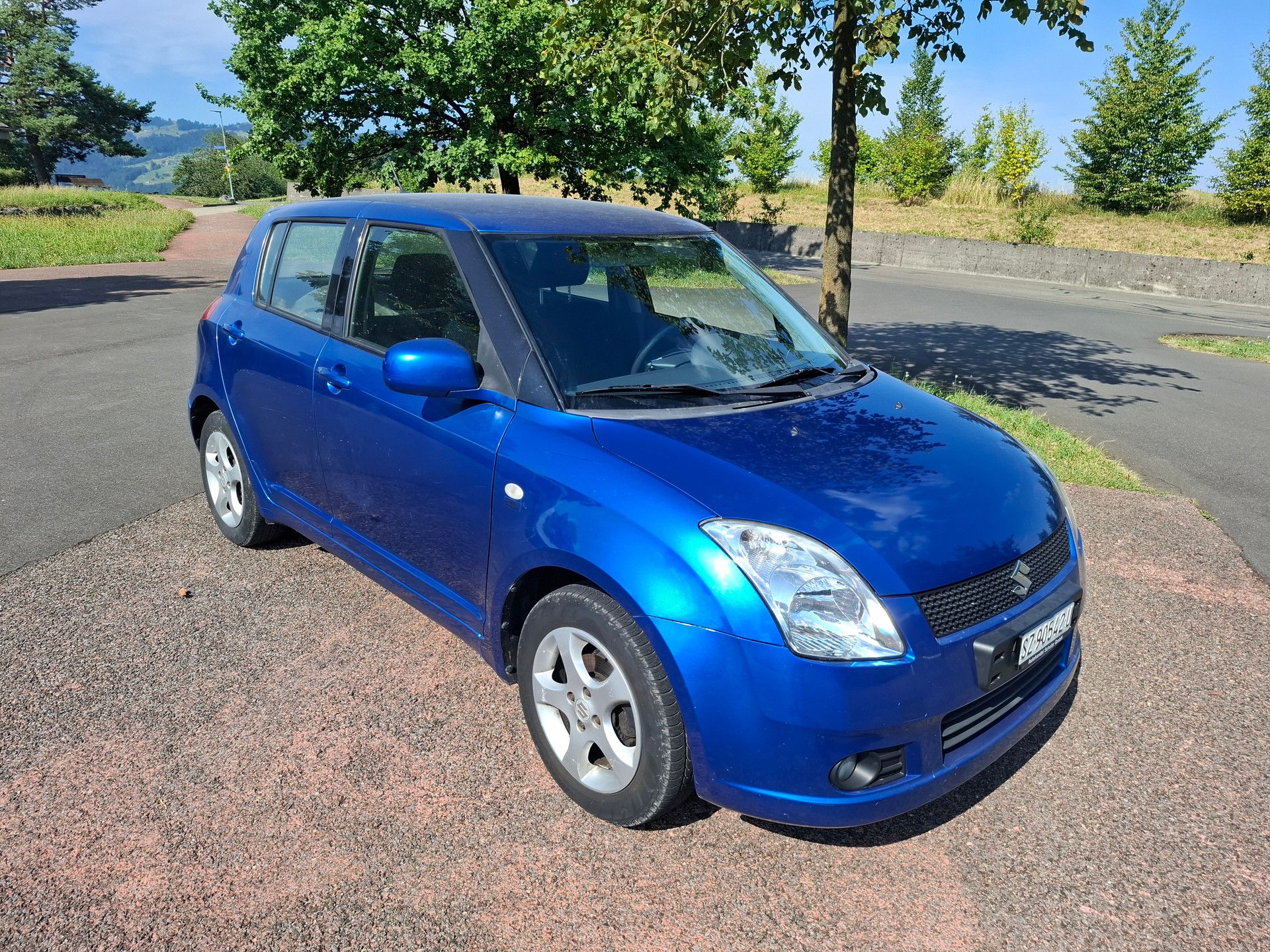 SUZUKI Swift 1.3i 16V GL 4x4