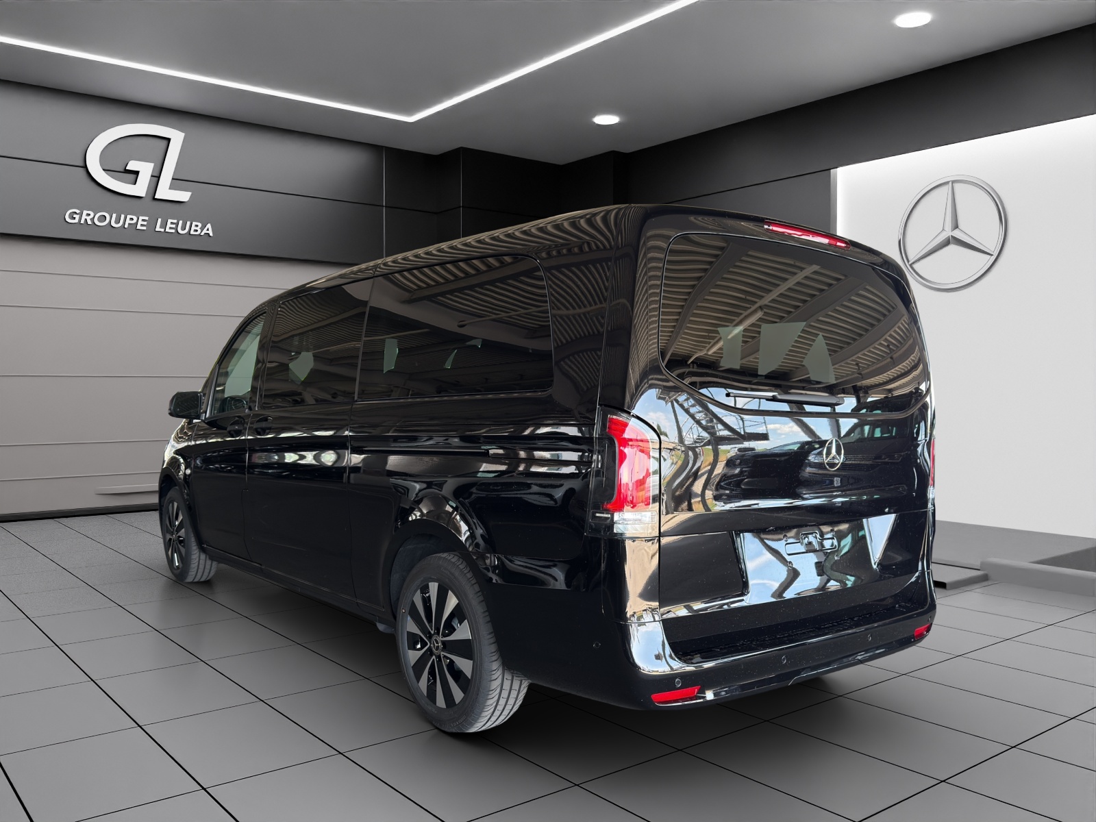 MERCEDES-BENZ Vito 119 CDI Extralang Tourer 9G-Tronic 4M Pro-image-3