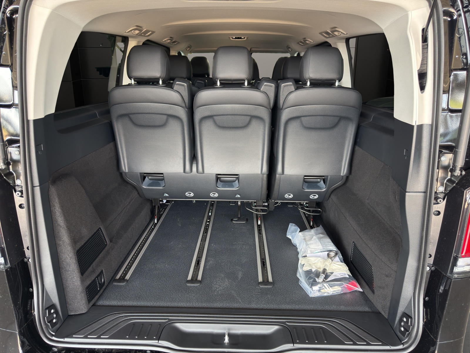 MERCEDES-BENZ Vito 119 CDI Extralang Tourer 9G-Tronic 4M Pro-image-14