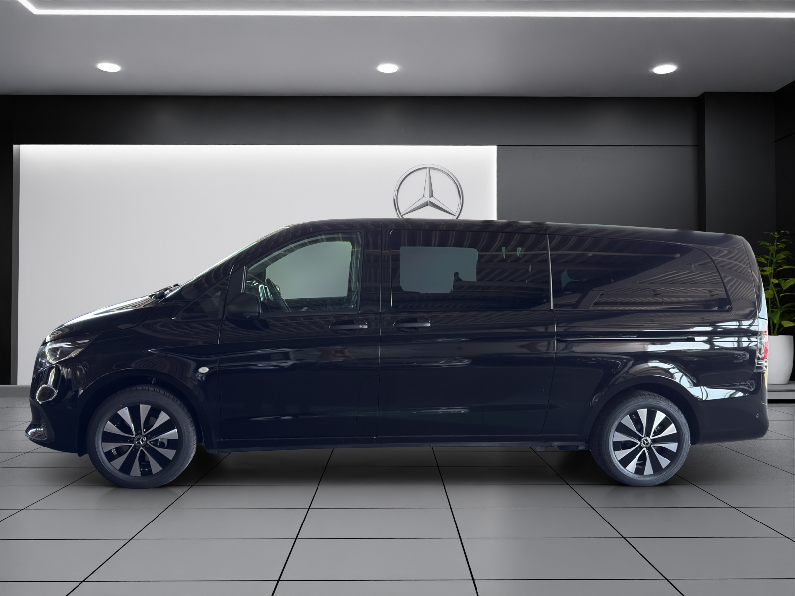 MERCEDES-BENZ Vito 119 CDI Extralang Tourer 9G-Tronic 4M Pro-image-2