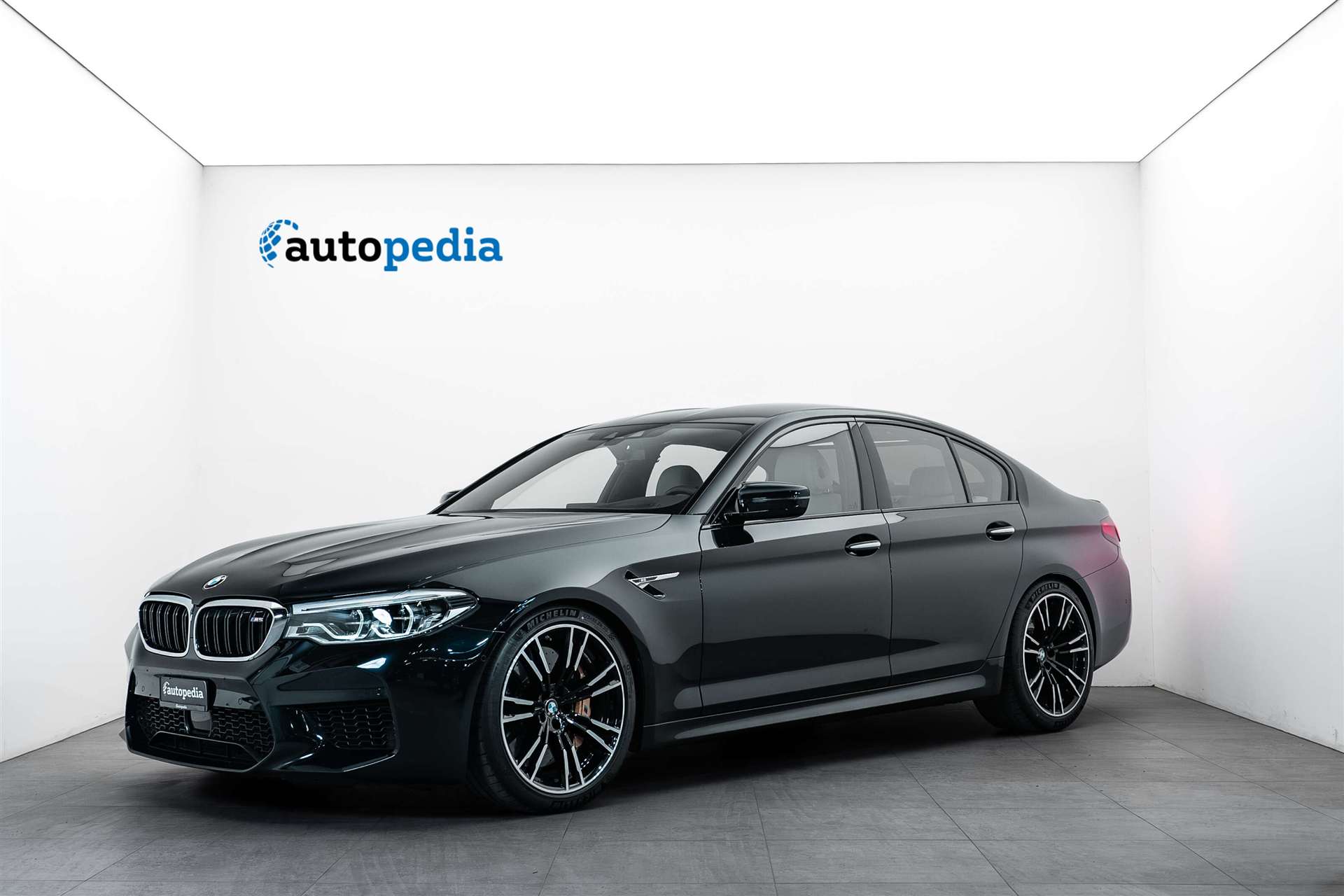 BMW M5 xDrive Drivelogic 600PS