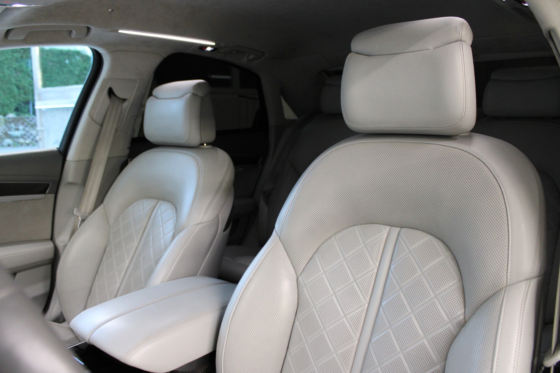AUDI S8 4.0 TFSI V8 plus quattro tiptronic ABT-image-10