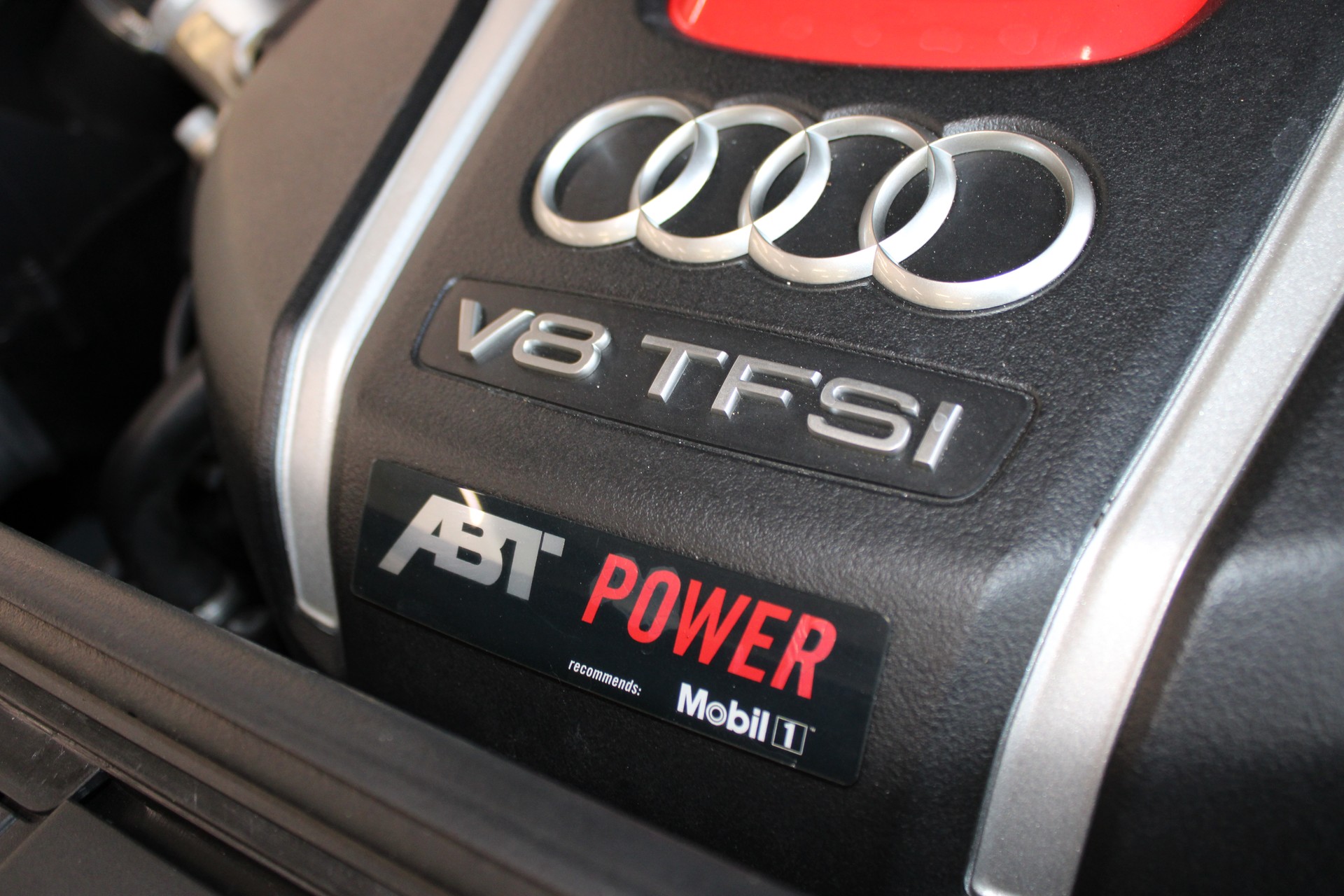 AUDI S8 4.0 TFSI V8 plus quattro tiptronic ABT-image-8