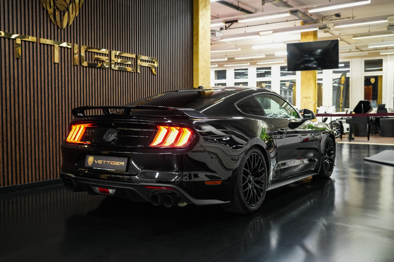 FORD Mustang Fastback 5.0 V8 GT-image-5