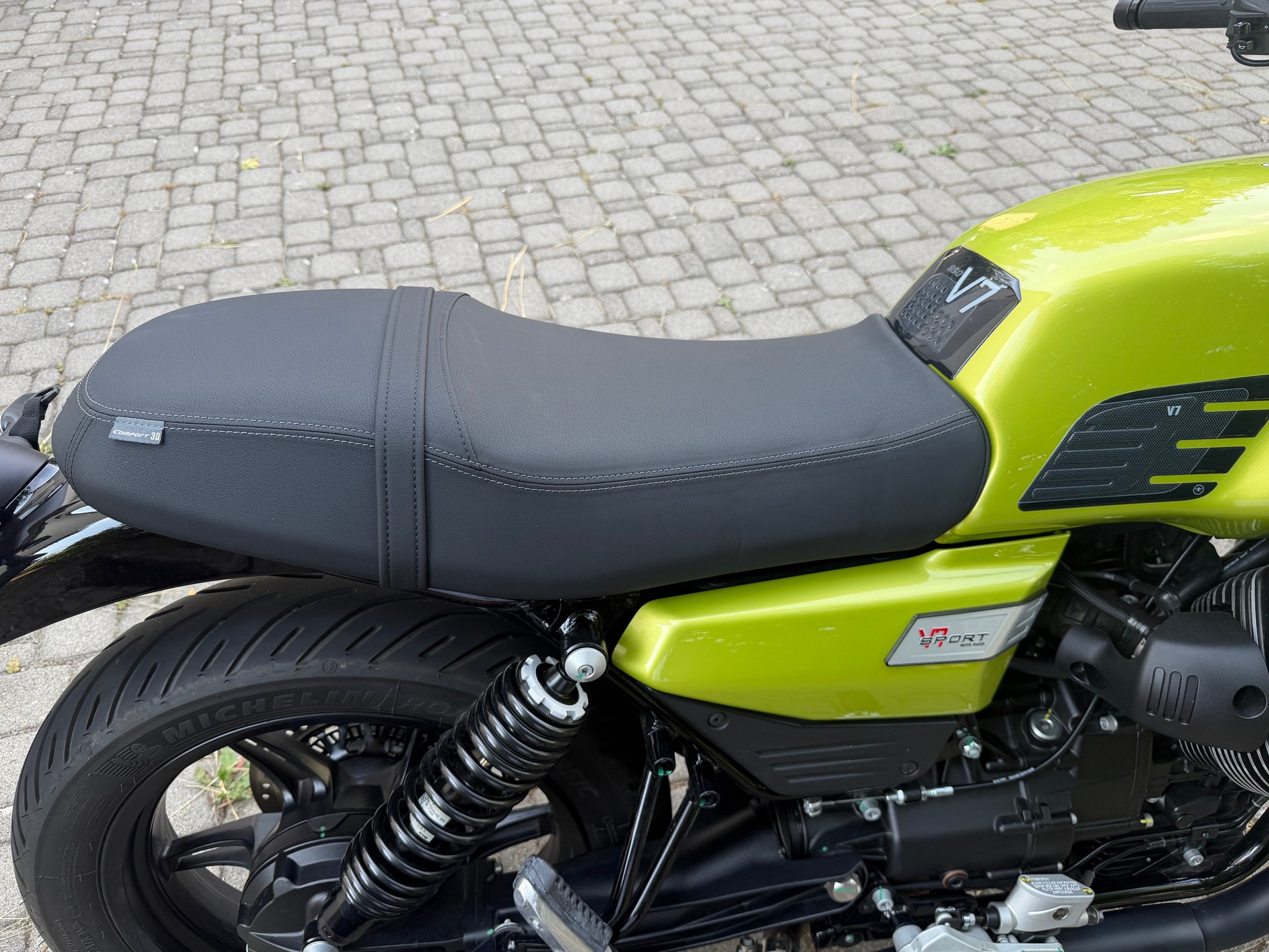 MOTO GUZZI Sport-image-3