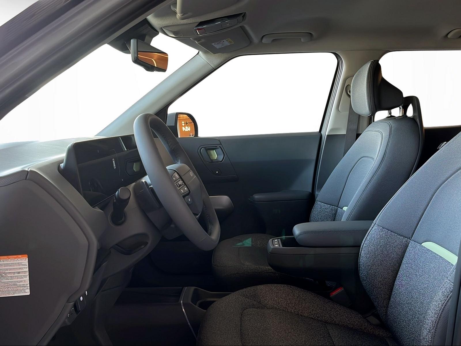 KIA EV2 61 kWh Air-showroom-element-3