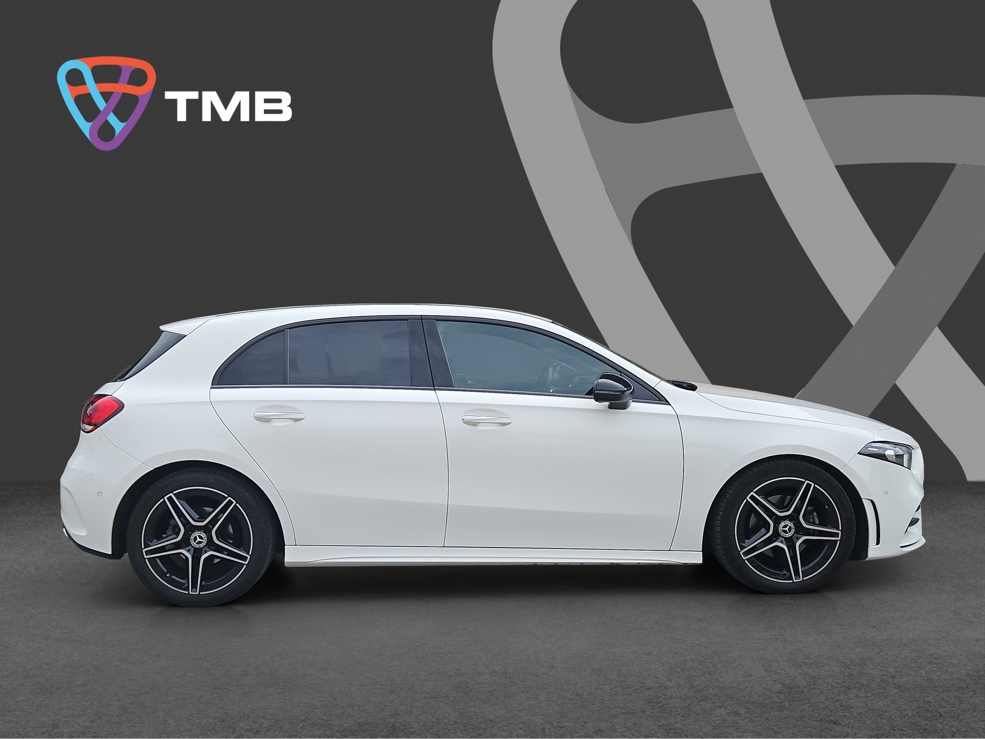 MERCEDES-BENZ A 200 d AMG Line 8G-DCT-image-4