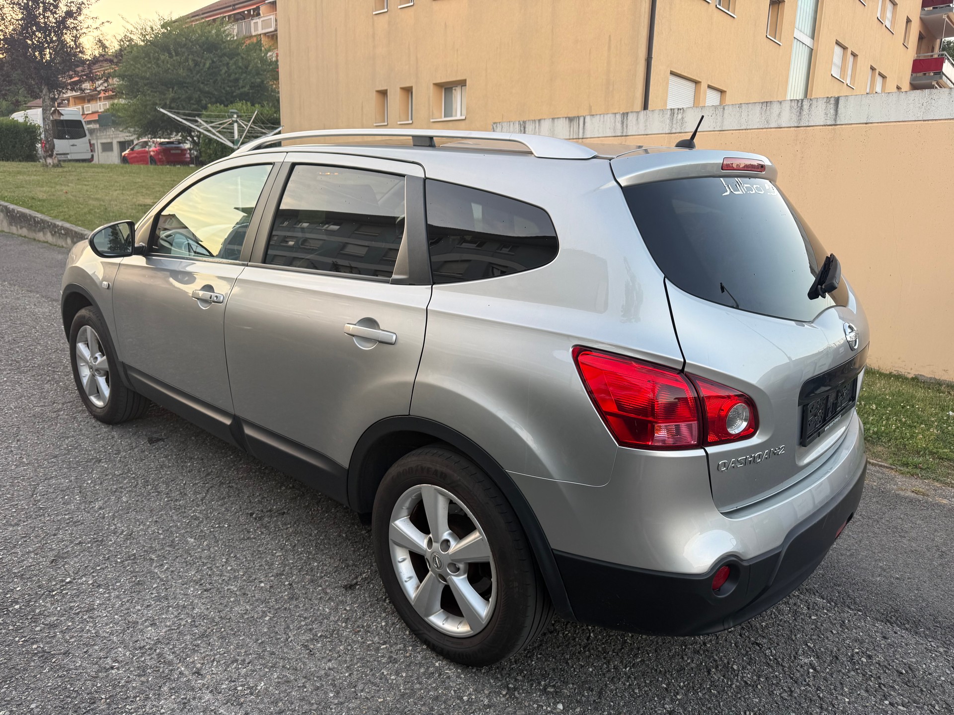 NISSAN Qashqai +2 2.0 4WD tekna XTronic CVT-image-2