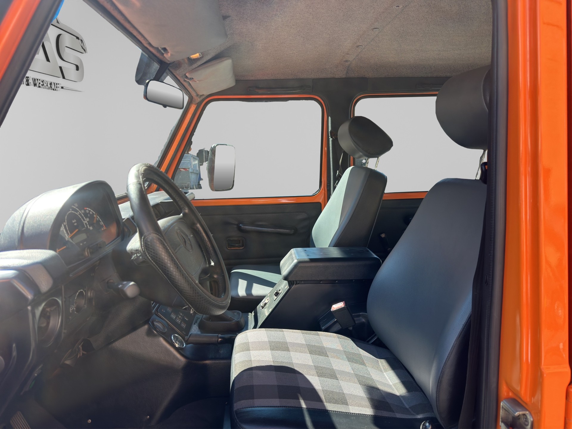MERCEDES-BENZ G 270 CDI Automatic-image-8