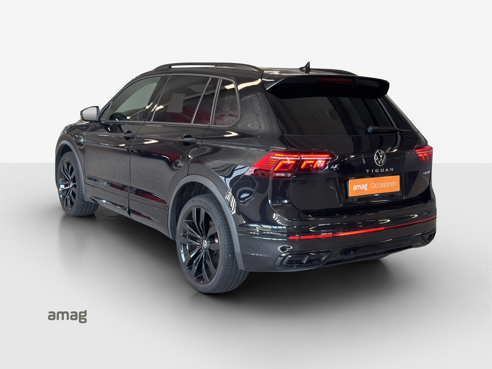 VW Tiguan 1.4TSI PHEV R-Line DSG-showroom-element-2