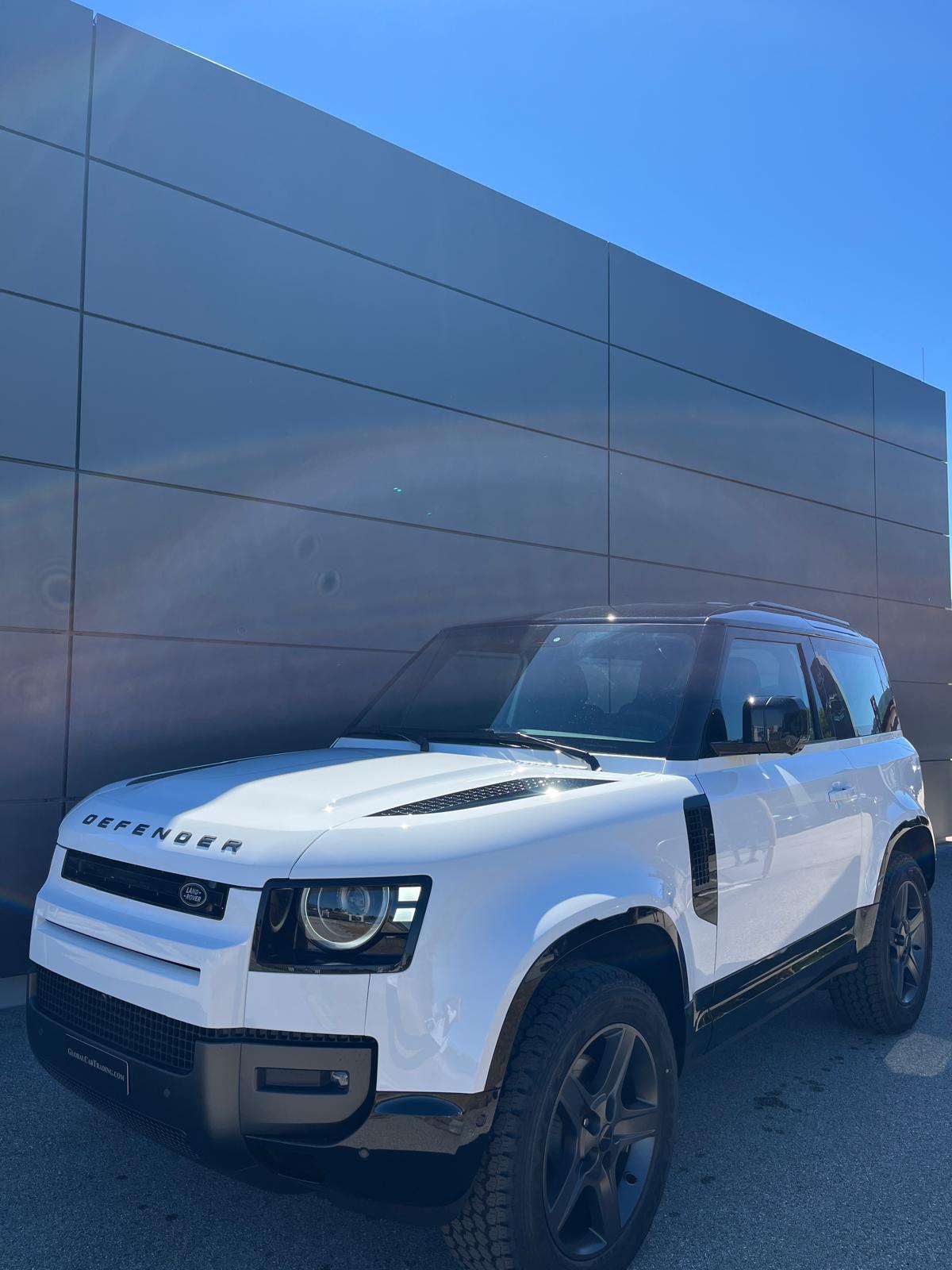 LAND ROVER Defender 90 X-Dynamic SE 3.0 MHEV Diesel AWD-showroom-element-3