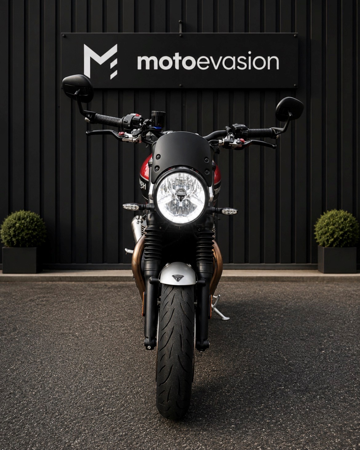 TRIUMPH Speed Twin 1200-showroom-element-1