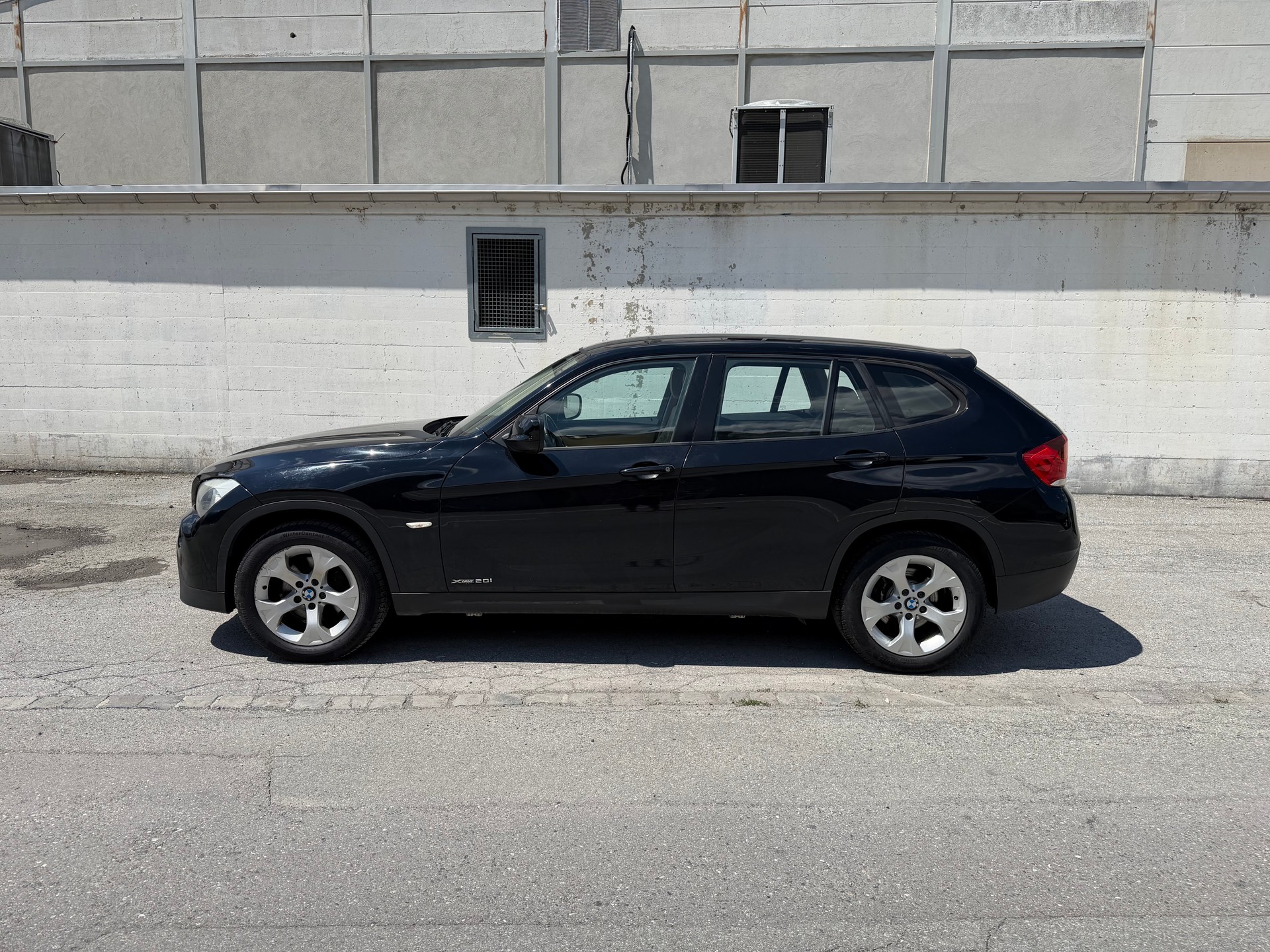 BMW X1 xDrive 20i Steptronic-image-9