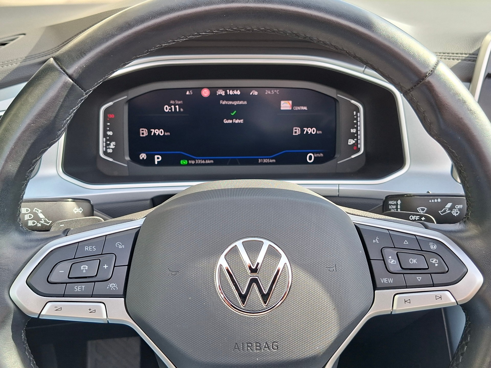 VW T-Roc Cabriolet 1.5 TSI EVO Style DSG *8-fach bereift+Rückfahrkamera-image-8