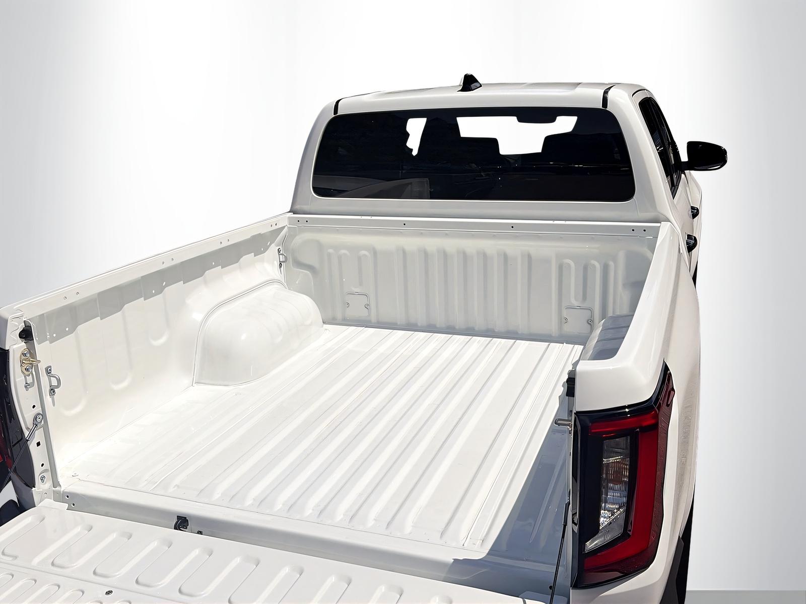 TOYOTA Hilux Double Cab.-Pick-up 59KWh Style-showroom-element-3