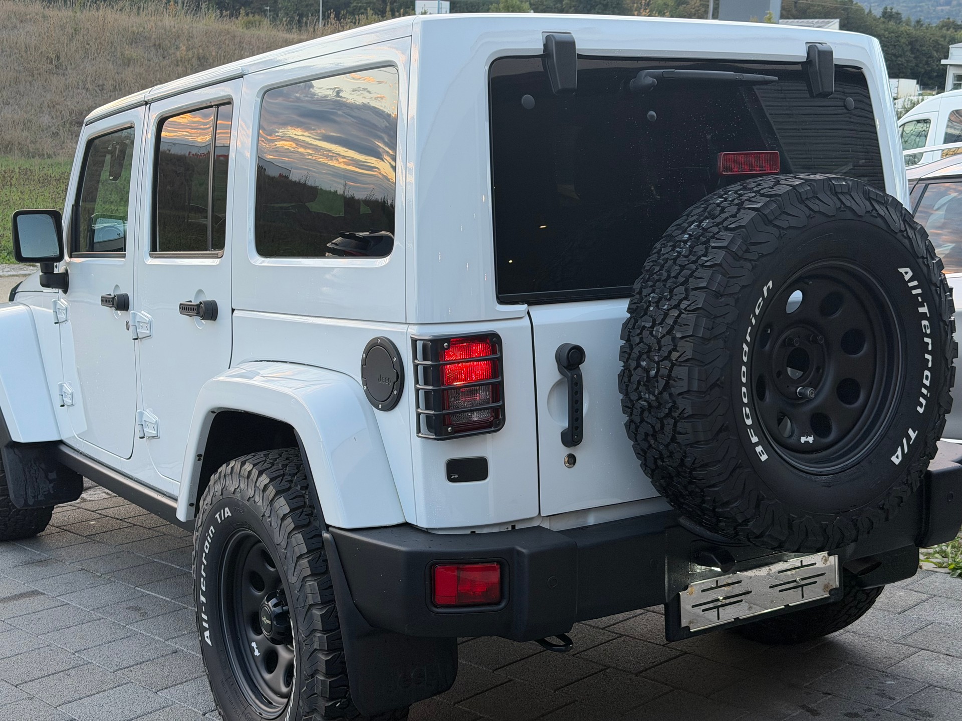 JEEP Wrangler 2.8CRD Unlimited Rubicon Automatic-image-5